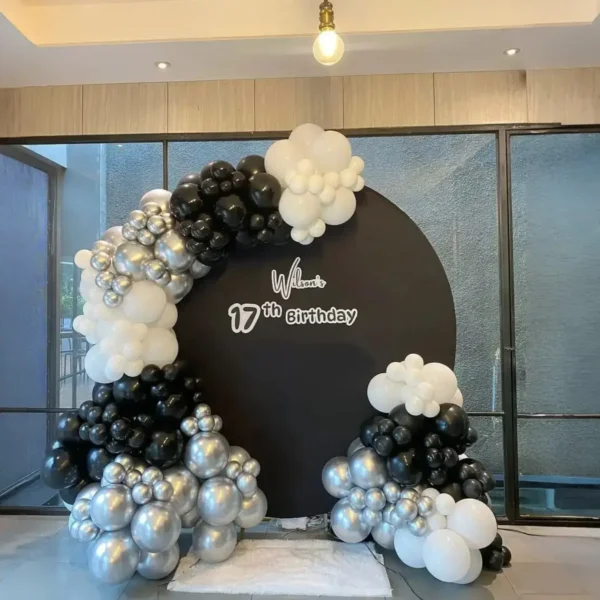 Chic Black And Silver Ring Birthday Decor